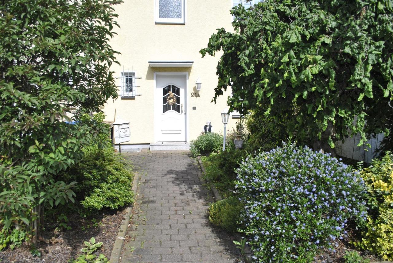 Gemuetliche Zimmer Im Einfamilienhaus Köln Eksteriør billede
